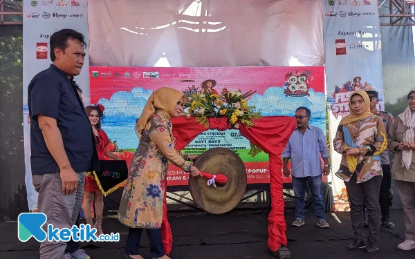 Thumbnail Desa Pandanrejo Hadirkan Festival Stroberi, Ajang Perkenalan Paket Wisata Tematik