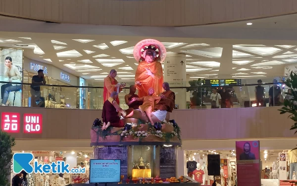 Thumbnail Sambut Waisak, Vesak Festival Hadirkan Rupang Buddha Setinggi 6,5 Meter