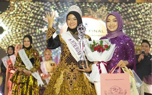 Thumbnail Putri Hijabfluencer 2024 Kembali Inspirasi Wanita Hijab Jawa Timur