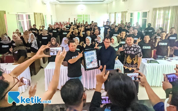 Thumbnail Wiwit BG Raih Dukungan Pegiat Desa se-Pacitan untuk Dampingi Mas Aji di Pilkada 2024