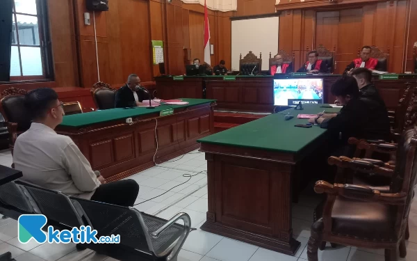 Thumbnail Penganiaya Pacar Hingga Tewas Ditutut Jaksa 12 Tahun Penjara, Dikenakan Restitusi Waris Sebesar Rp263 Juta