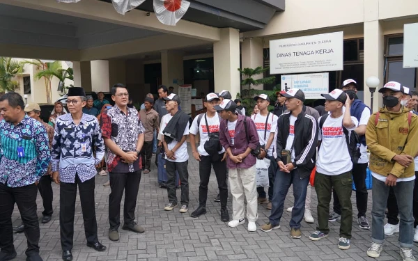 Thumbnail Hanya Ada di Sleman, 44 Peserta Program Kerja Sambil Kuliah 'Kersaku Sembada' Resmi Diberangkatkan