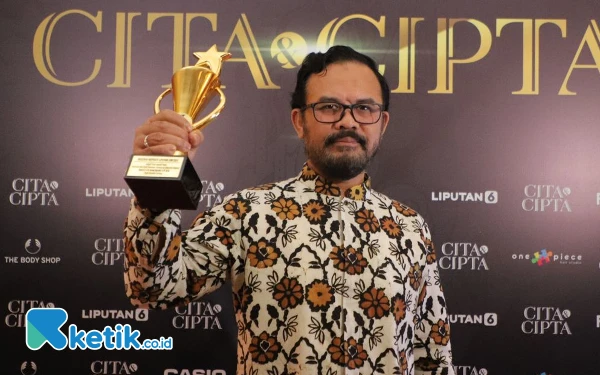 Thumbnail Bupati Bandung Raih Penghargaan Tokoh Inspiratif di Bidang IT