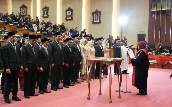 Thumbnail 50 Anggota DPRD Kabupaten Sleman Terpilih Resmi Dilantik