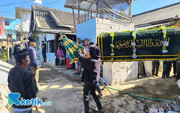 Thumbnail Remaja di Sumberbrantas Kota Batu Nekat Gantung Diri