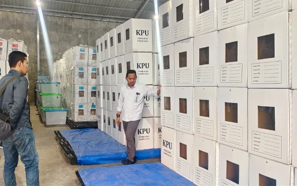 Thumbnail Sebagian Kebutuhan Logistik Pilkada Telah Diterima KPU Surabaya