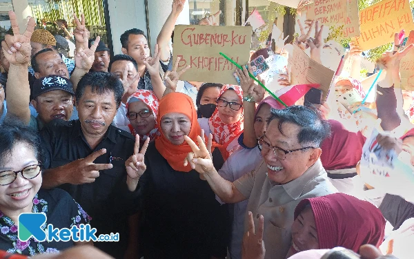 Thumbnail Temui Pekerja Maspion, Khofifah Bahas Kuota Sekolah Anak Buruh dan Janji Datangkan Investor