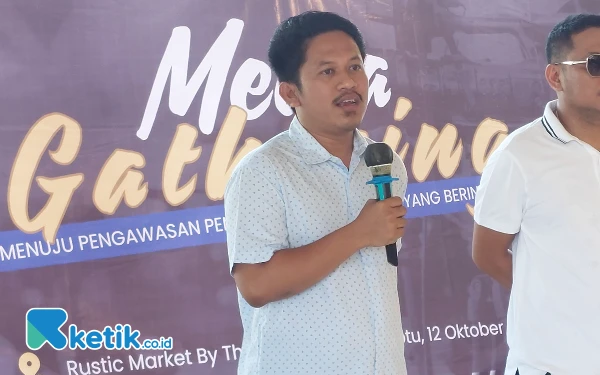 Thumbnail Bawaslu Surabaya Kerahkan Tim Siber untuk Awasi Kampanye Lewat Dunia Maya