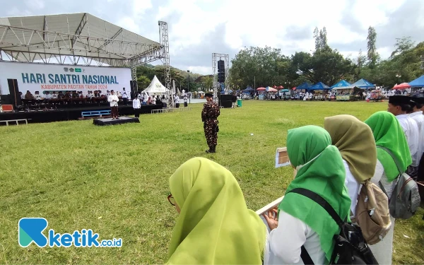 Cuaca Cerah Iringi Apel HSN 2024 Pacitan, 12 Ribu Santri Padati Alun-alun