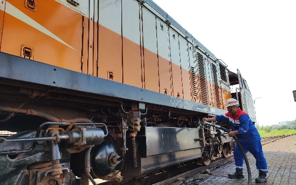 Thumbnail Selama Januari Hingga Oktober, KAI Daop 8 Surabaya Gunakan BBM Bersubdisi Capai 42 Juta Liter
