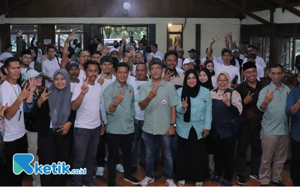 Thumbnail Ratusan Pengusaha Bedas Deklarasi Dukung Dadang Supriatna-Ali Syakieb