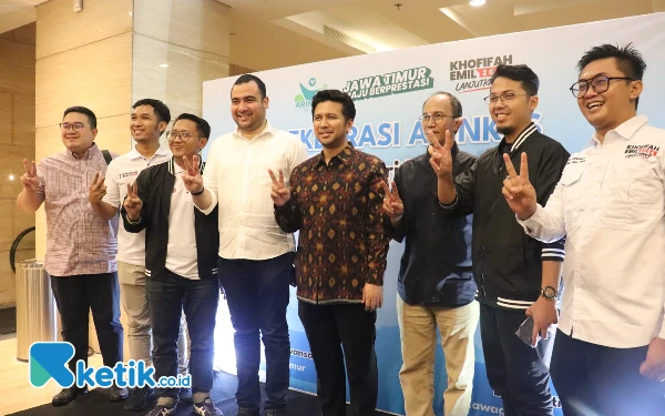 Thumbnail Semakin Kokoh, Khofifah-Emil Dapat Dukungan Arinkes