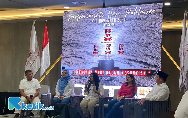 Thumbnail Di Hari Pahlawan 2024, IPIP Jatim Rangkul Istri Para Prajurit KRI Nanggala 402