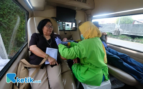 Thumbnail Peringati Hari Pahlawan,  Rumah Aspirasi Indah Kurnia Gelar Donor Darah