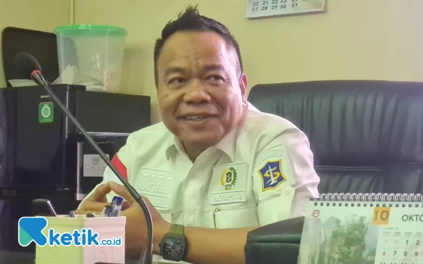 Thumbnail DPRD Surabaya Soroti Tidak Adanya Regulasi Penjualan Minuman Beralkohol Secara Online