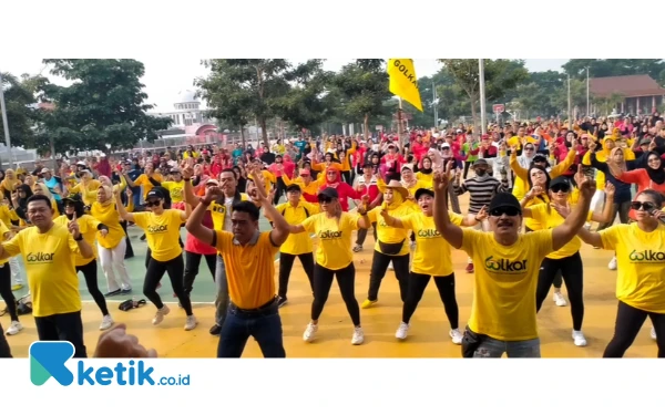 Thumbnail Senam Sehat HUT Golkar Kota Blitar: Hadiah dan Harapan untuk Pasangan Bambang-Bayu