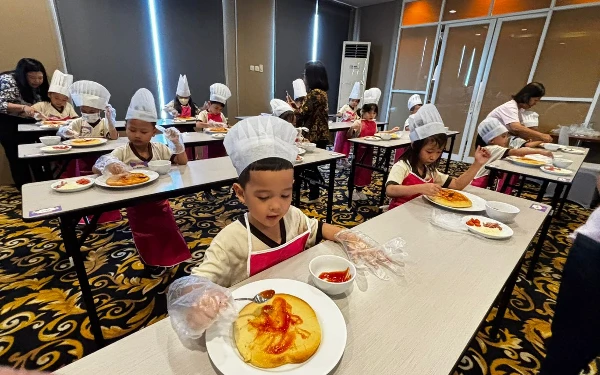 Thumbnail Serunya Anak-Anak TKK Santa Maria Regina Belajar Dunia Perhotelan di Favehotel Rungkut