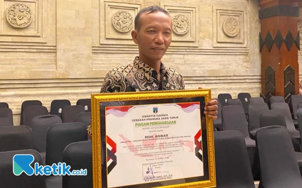 Thumbnail Pahlawan dari Pinggir Sungai, Aksi Berani Moh Anwar Selamatkan Anak Tenggelam