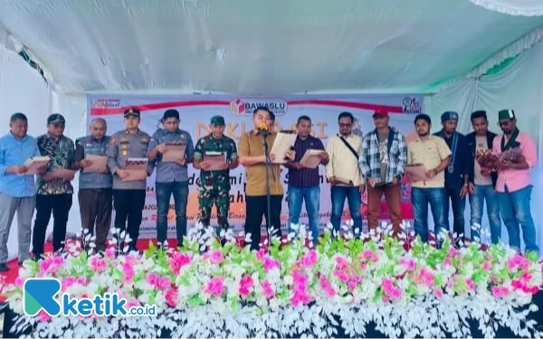 Thumbnail Bawaslu Halmahera Selatan Gelar Deklarasi Tolak Politik Uang, Hoaks dan Politisasi SARA