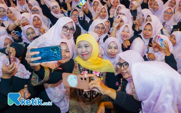 Thumbnail Semakin Perkasa, Khofifah-Emil Dapat Dukungan Aliansi Melati Putih Se-Jatim