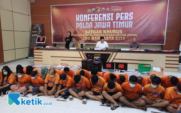 Thumbnail Polda Jatim Tangkap 41 Tersangka Perdagangan Orang, Dijadikan PSK sampai TKI Ilegal
