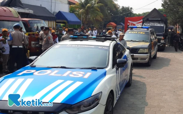 Thumbnail KPU Situbondo Distribusikan Logistik Pilkada Serentak 2024, Dikawal Ketat Petugas Keamanan