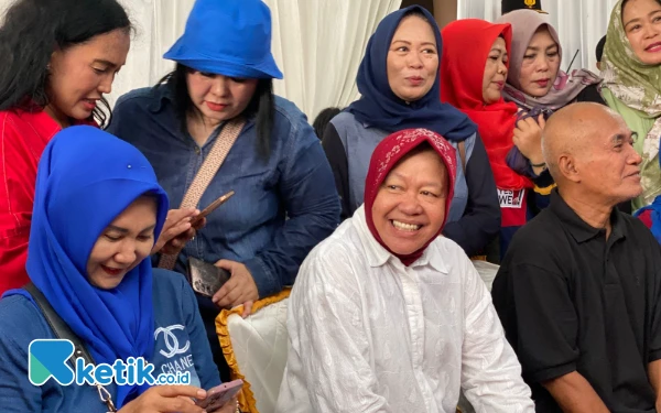 Thumbnail Risma Ogah Pantau Hitung Cepat Pilgub Jatim 2024