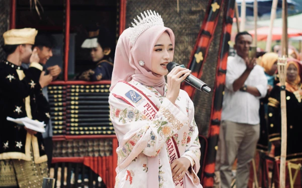 Putri Pariwisata Sumbar 2024 Bicara Pentingnya Pelestarian Budaya