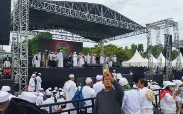 Polri Terjunkan 2.486 Personel Amankan Reuni 212 di Monas