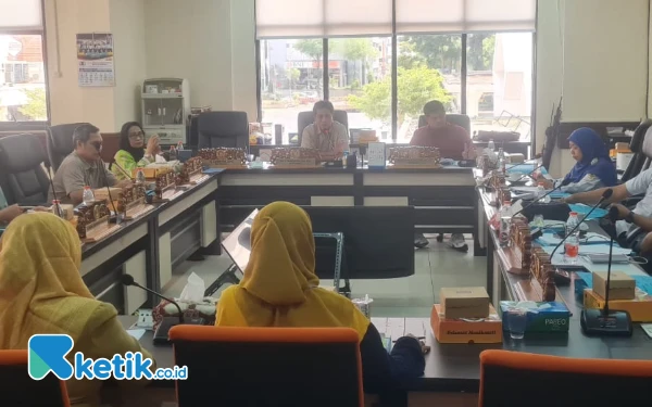 Bahas Raperda RPPLH Kota Surabaya, Ketua Pansus Tegaskan Tak Hanya Formalitas