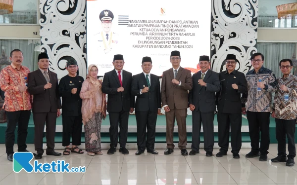 Thumbnail Bupati Bandung Lantik Ketua Dewan Pengawas Perumda Tirta Raharja dan Kadinsos
