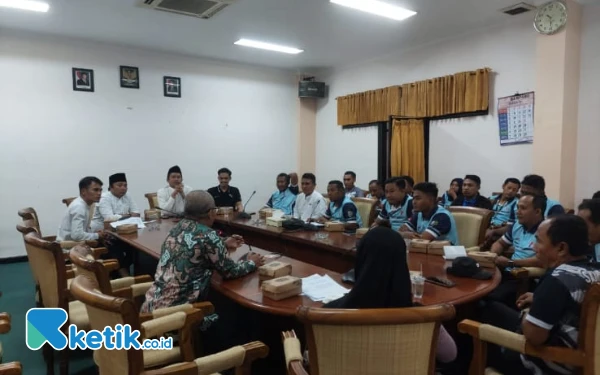 Thumbnail Disporabudpar Tak Mampu Gelar Pekan Olahraga, IGORNAS Sampang Audiensi ke DPRD