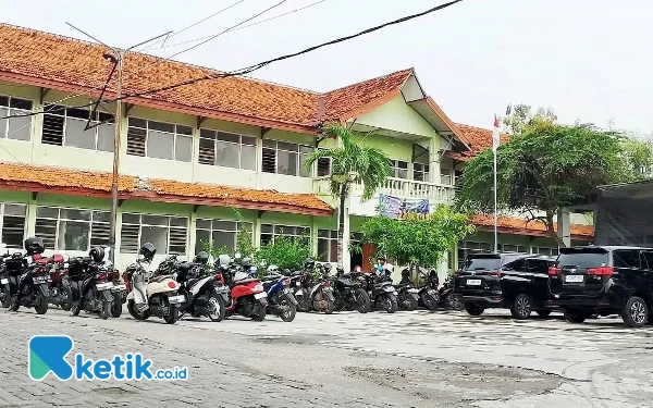 Thumbnail Berita - Kampus IAI NATA Sampang Viral di Tiktok, Siapa Rektornya?