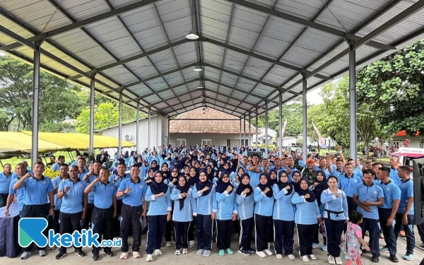 Thumbnail Tasyakuran hingga Kegiatan Sosial Kemasyarakatan, Batalyon Komando 464 Kopasgat Unjuk Bakti di HUT Ke-43