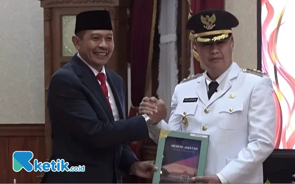 Thumbnail Baru 4 Bulan, Iwan Kurniawan Dapat Penghargaan Pj Terbaik Se-Indonesia, Ada Apa?