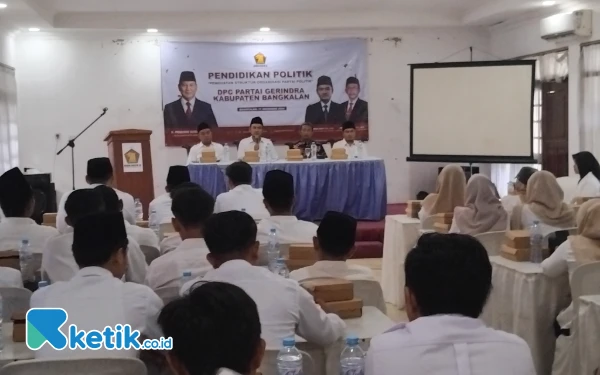 Thumbnail Usai Pilkada, DPC Gerindra Bangkalan Bangun Soliditas Kader dengan Pendidikan Politik