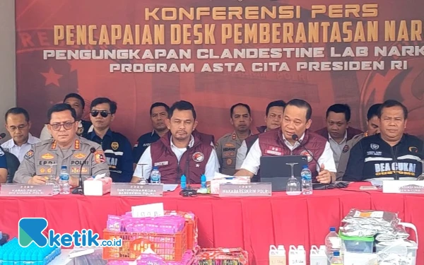 Thumbnail Bareskrim Polri dan Polda Jabar Ungkap Clandenstine Lab Produsen Vape Narkoba