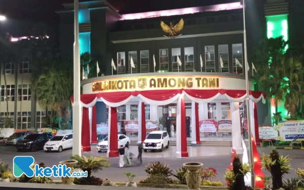 Thumbnail Kota Batu Raih Zona Hijau Kualitas Tinggi dalam Kepatuhan Penyelenggaraan Pelayanan Publik