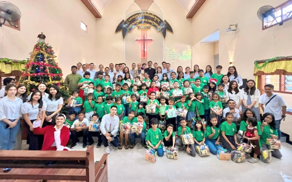 Thumbnail Grand Mercure Malang Mirama Berbagi Indahnya Natal dengan Jemaat GKJW Gadang