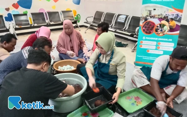 Cara Mahasiswa dan Dosen Unusa Kembalikan Mental ODGJ