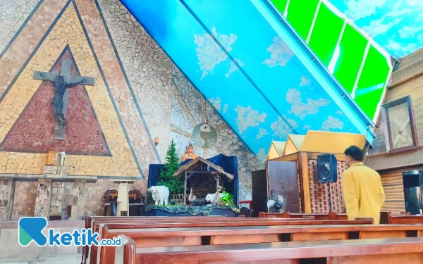 Thumbnail Natal 2024: Persiapan Matang, Gereja Kapal Pacitan Siap Tampung Ratusan Umat