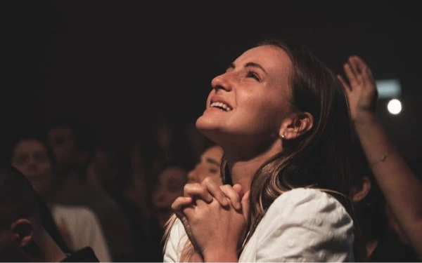 Thumbnail Daftar 10 Negara dengan Penganut Agama Kristen Terbanyak di Dunia, Ada Filipina