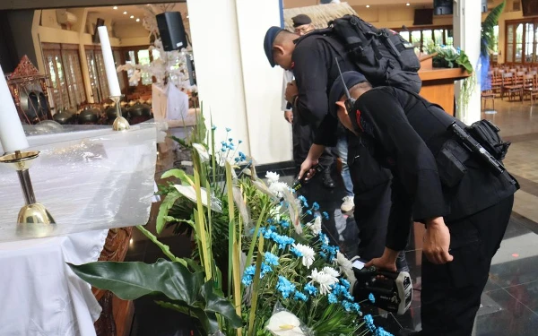 Pastikan Keamanan Perayaan Natal 2024, Polda DIY Sterilisasi Gereja