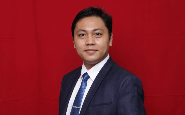 Thumbnail Pengamat Minta ASN Tak Percaya Oknum yang Tawarkan Jabatan Mengatasnamakan Cakada Terpilih