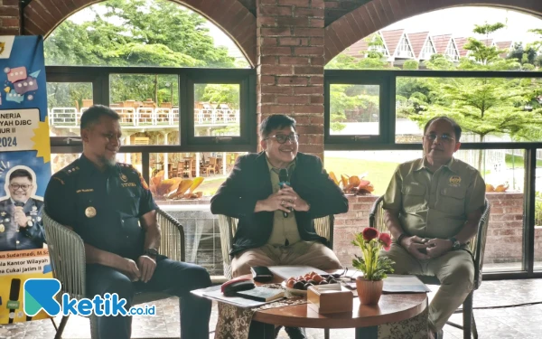 Thumbnail Kanwil DJBC Jatim II Berhasil Himpun Puluhan Triliun Penerimaan Negara di 2024