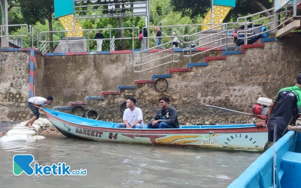Liburan: Pengusaha Jasa Perahu Sungai Maron Pacitan Untung Besar