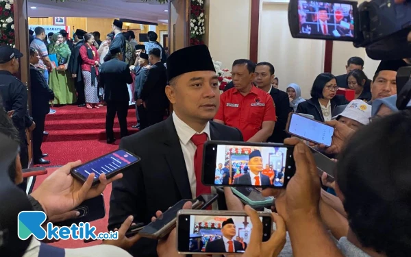 Thumbnail Wali Kota Surabaya Blak-blakan Soal Rekrutmen Lurah hingga Kadis