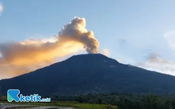Status Waspada Gunung Marapi Sumatera Barat, Radius 3 Km Dilarang Beraktivitas