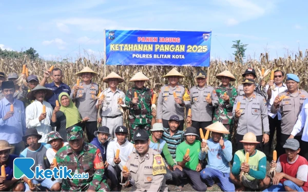 Thumbnail Kapolres Blitar Kota Pimpin Panen Raya Jagung Program Ketahanan Pangan
