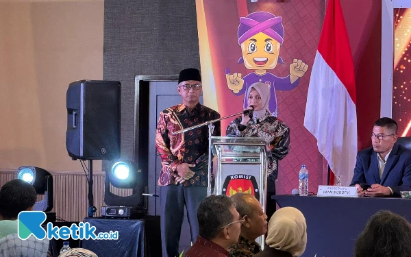 Thumbnail Vinanda Prameswati Resmi Ditetapkan sebagai Wali Kota Kediri Terpilih